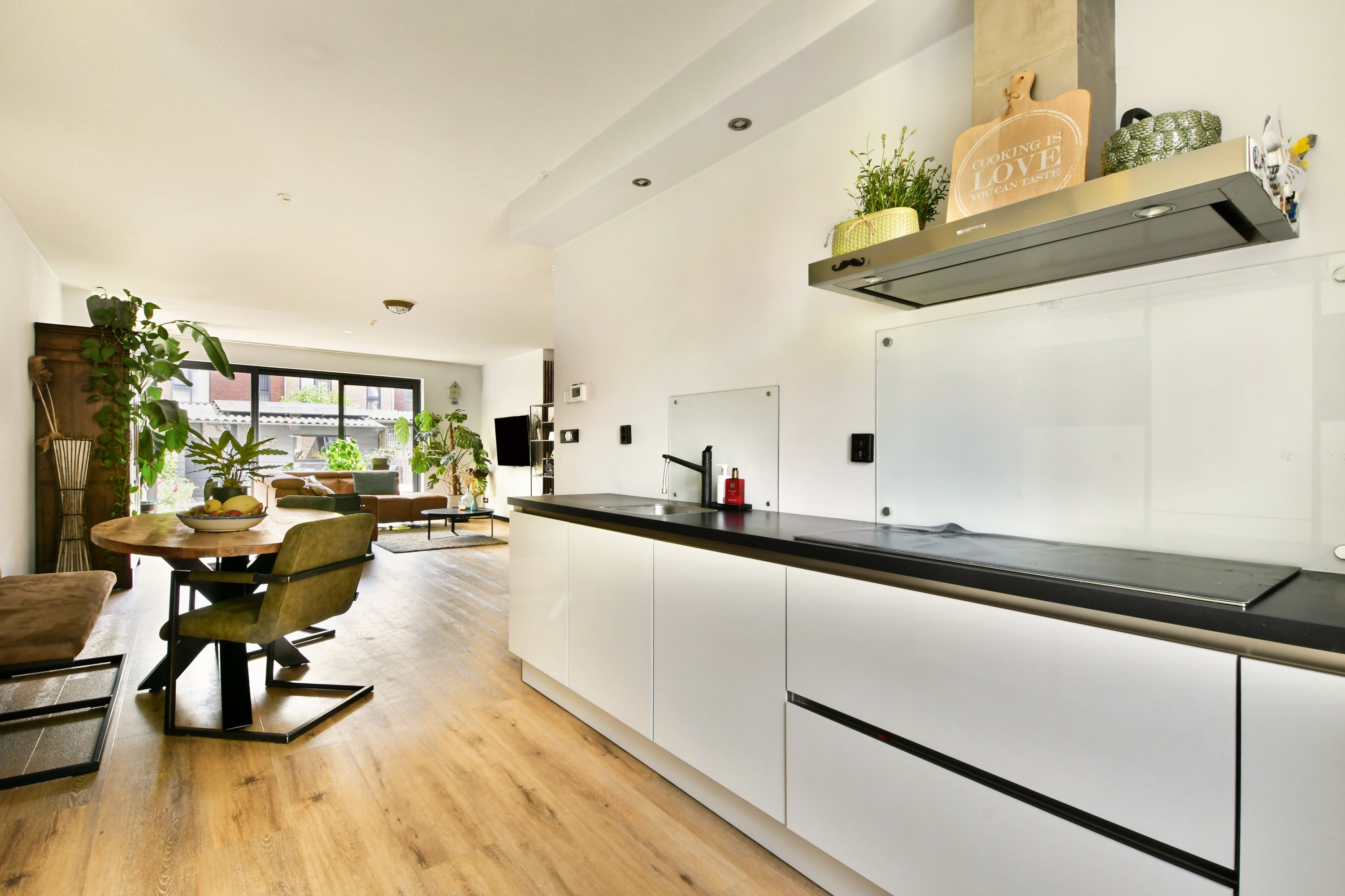 Huis Sem Dresdenplein 162 in Schiedam