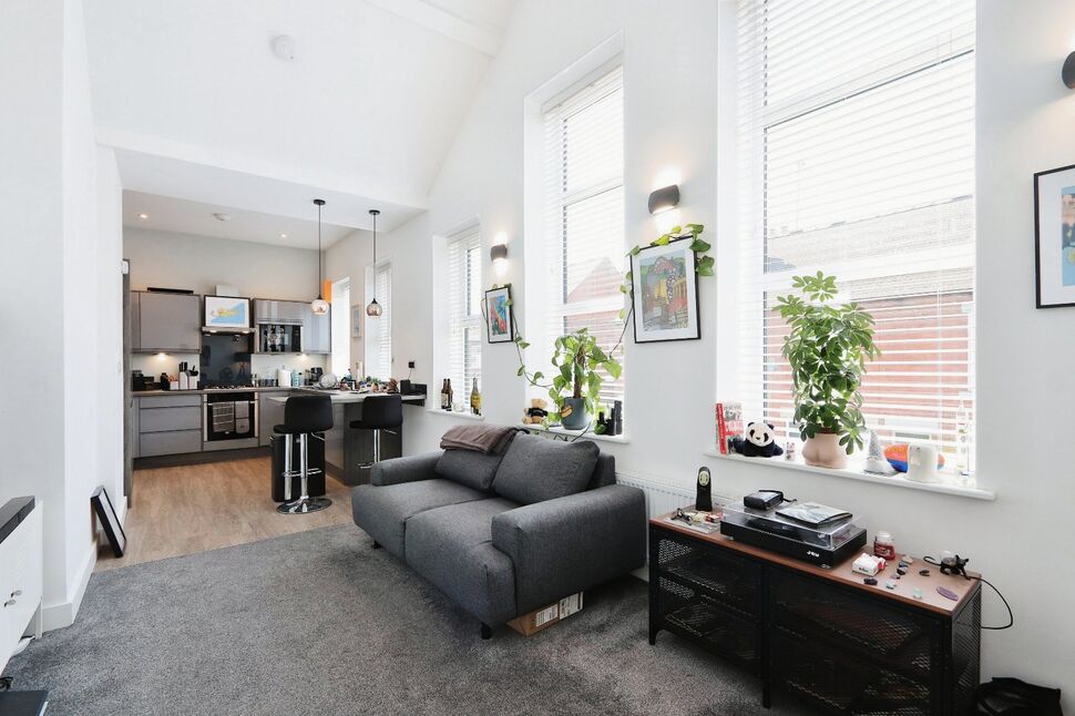 Flat Rydal Crescent in Chesterfield