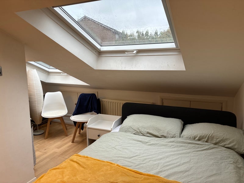 Room Solon New Road in Greater London