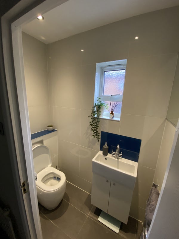 Room Solon New Road in Greater London
