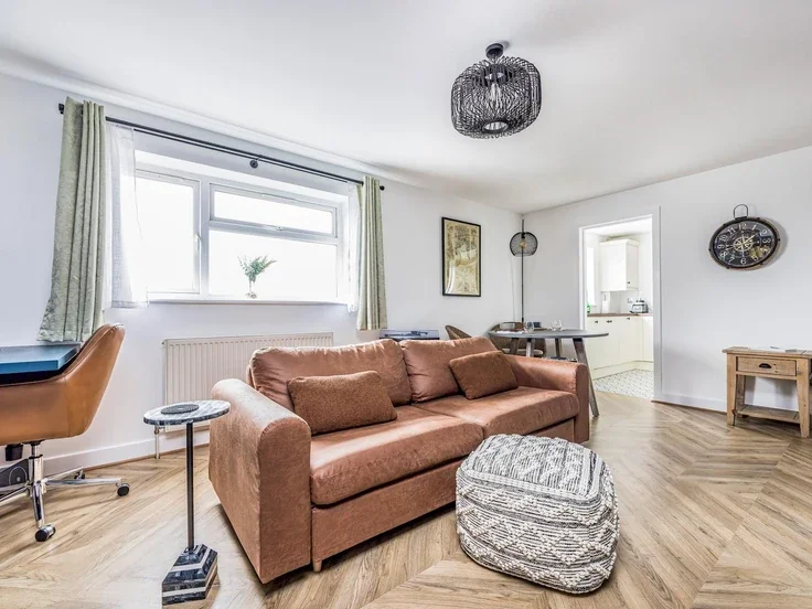 Flat Kimbridge Road in Chichester