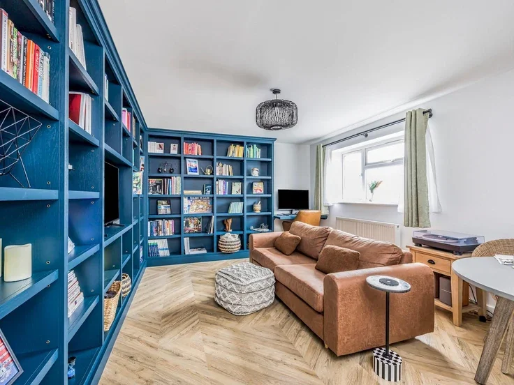 Flat Kimbridge Road in Chichester
