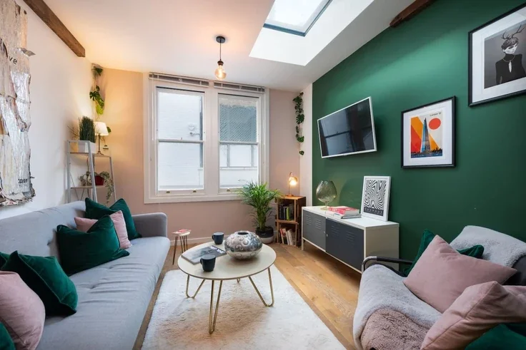 Flat Wentworth Street in Greater London