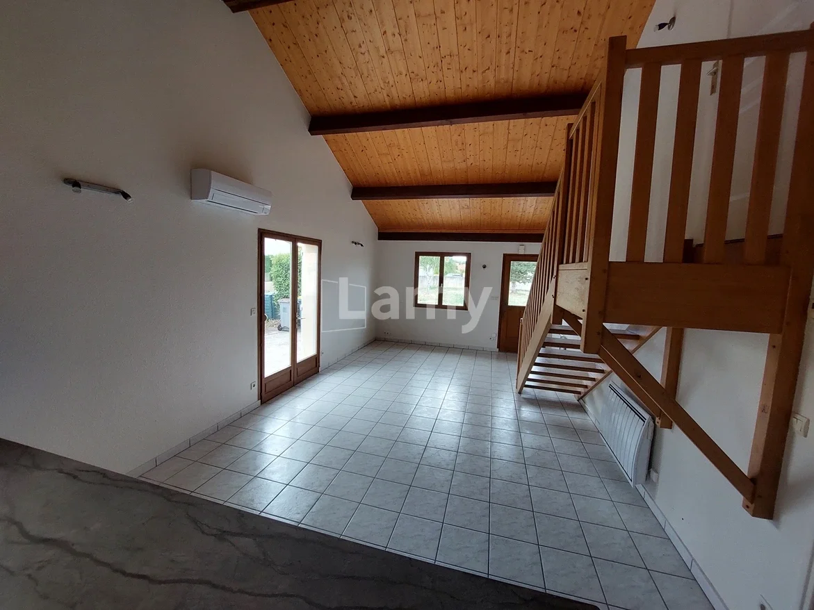 House Lotissement Eau Mère in Saint-Rémy-de-Chargnat