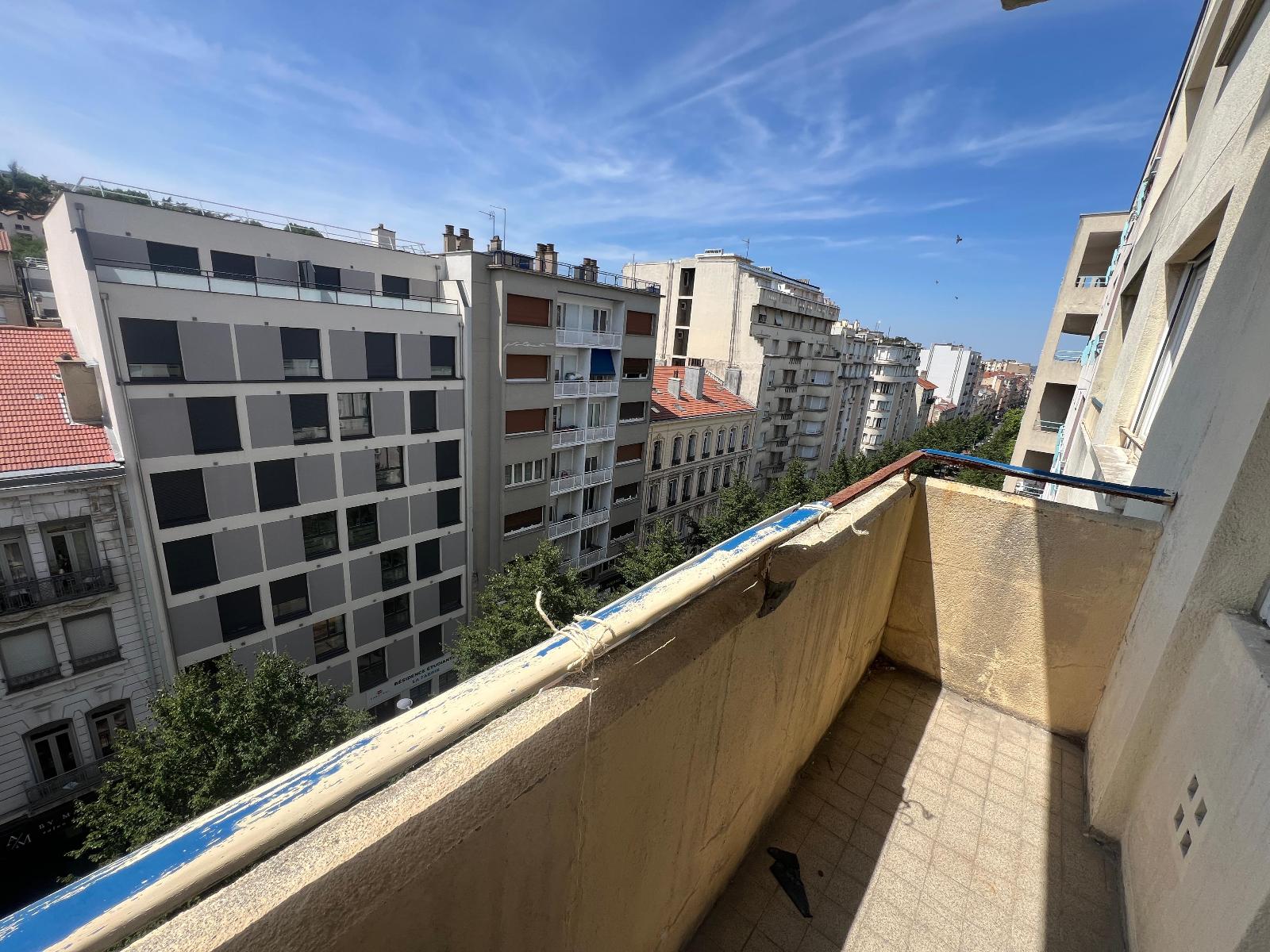 Flat Rue du Onze Novembre in Saint-Étienne