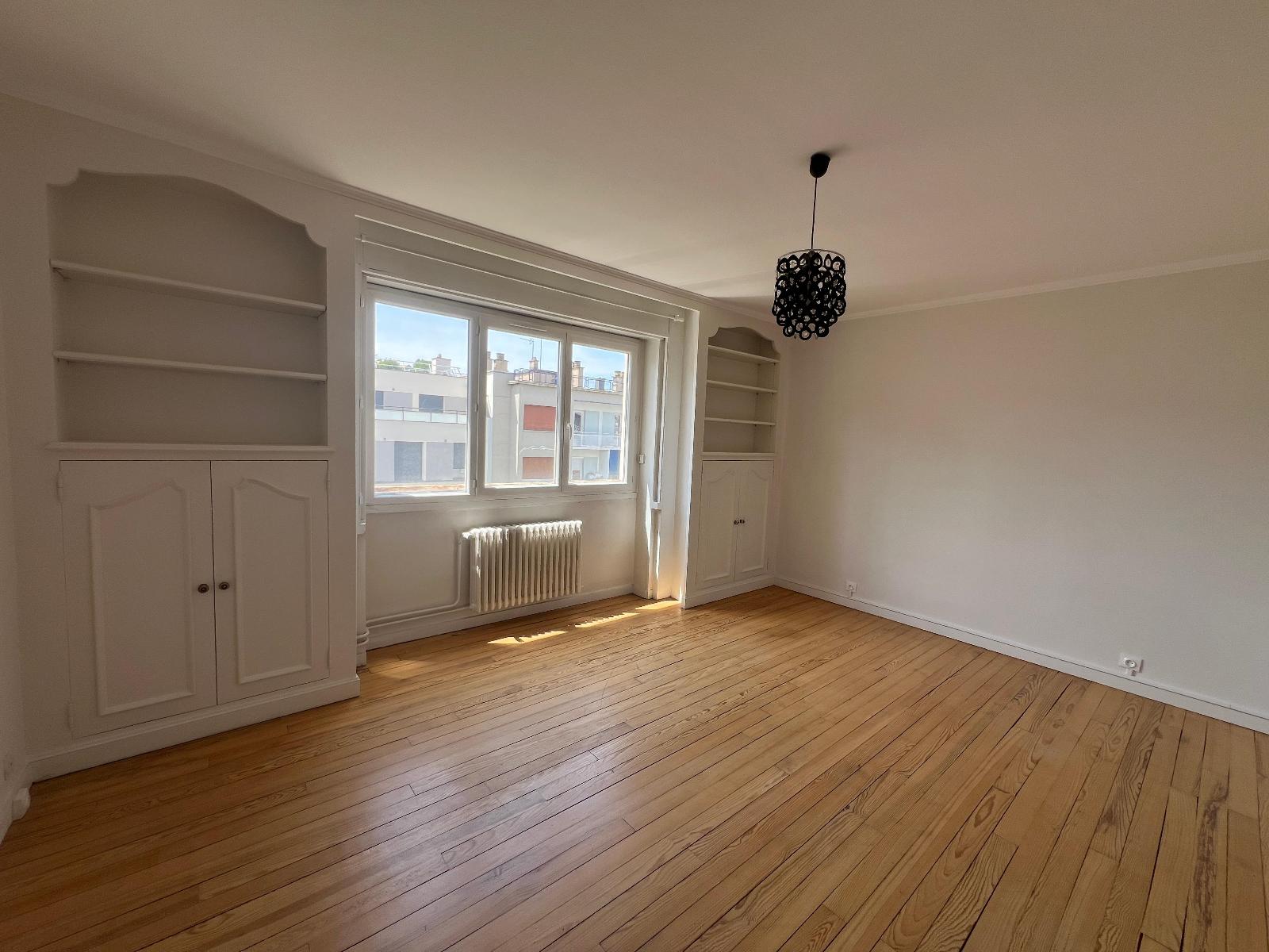 Flat Rue du Onze Novembre in Saint-Étienne