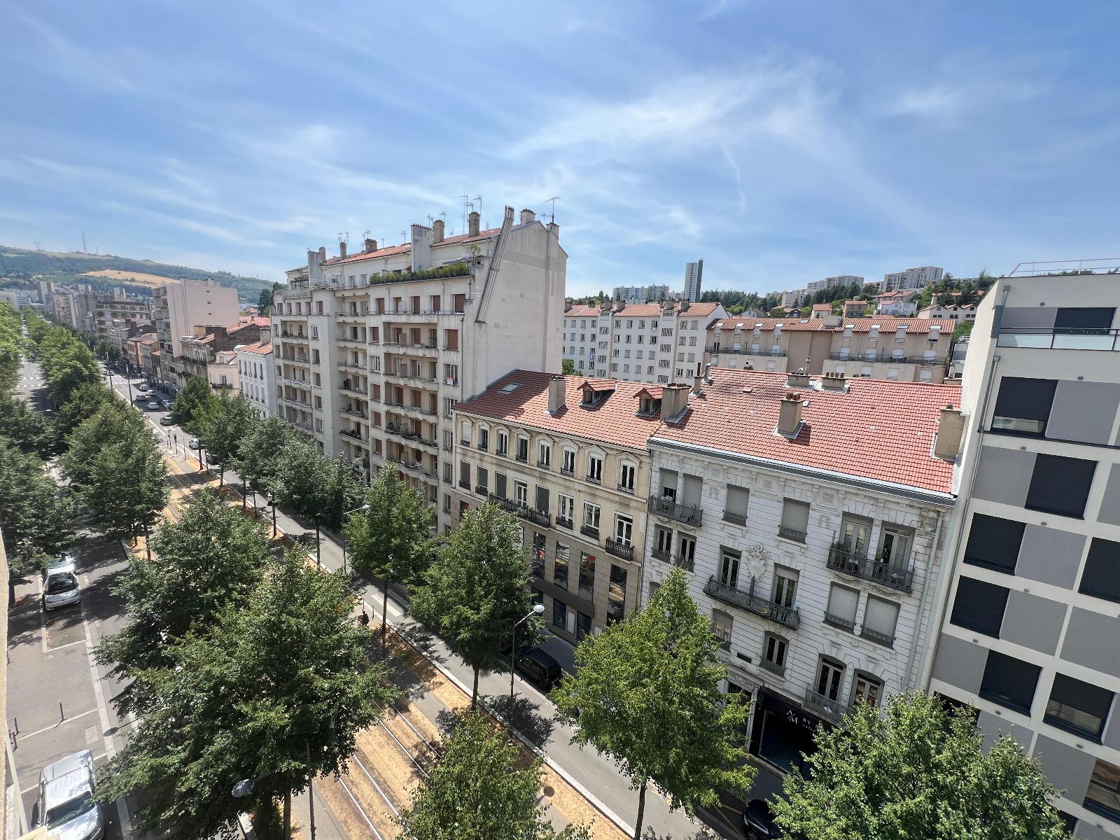 Flat Rue du Onze Novembre in Saint-Étienne