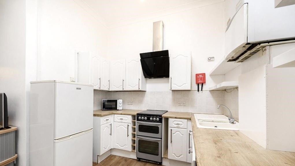 Flat Belmont Street in Greater London