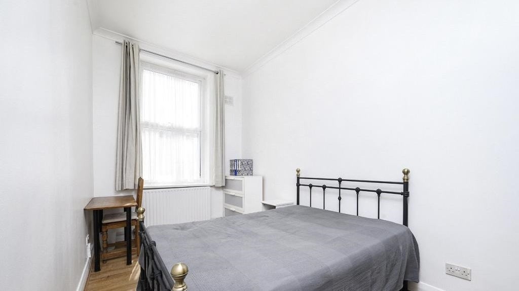Flat Belmont Street in Greater London