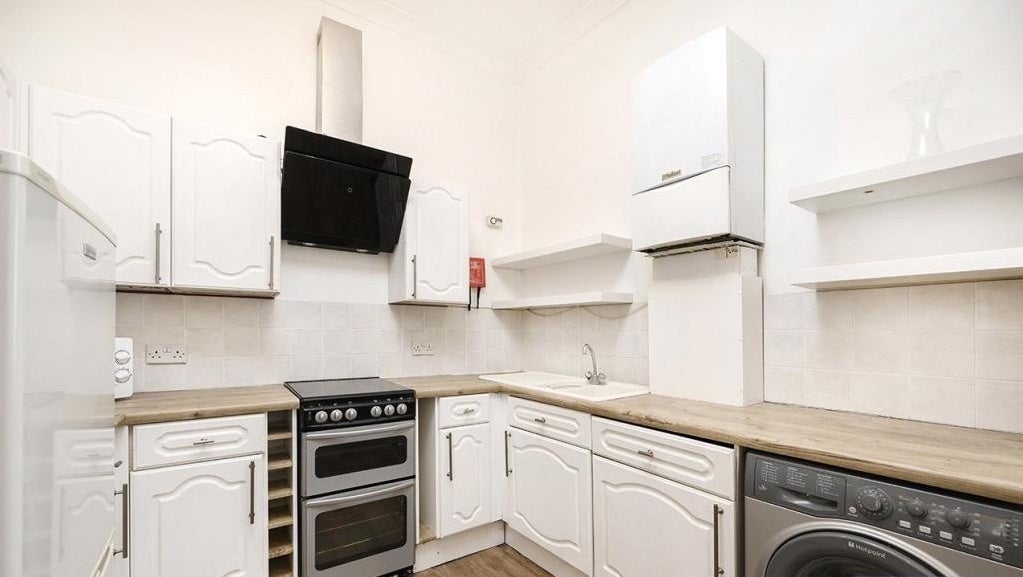 Flat Belmont Street in Greater London