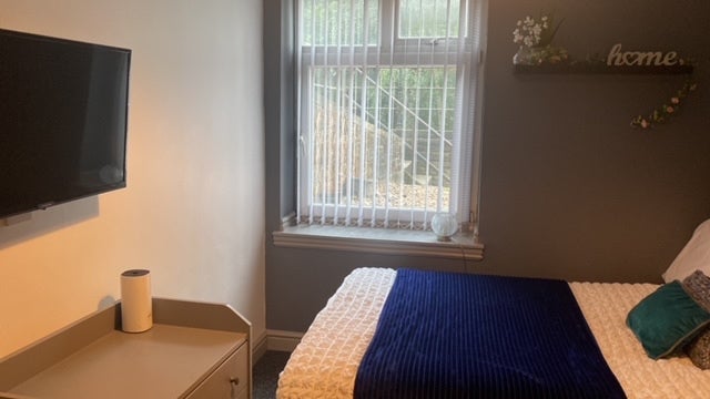 Room Bankfield Road in Kirklees