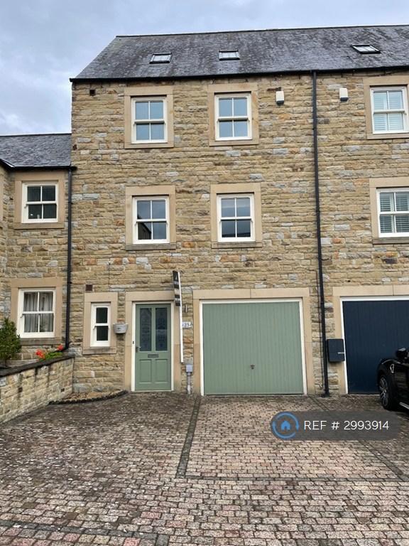 House Thorngate Place in Barnard Castle
