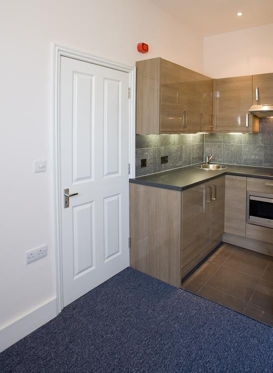 Flat Shinfield Street in Greater London