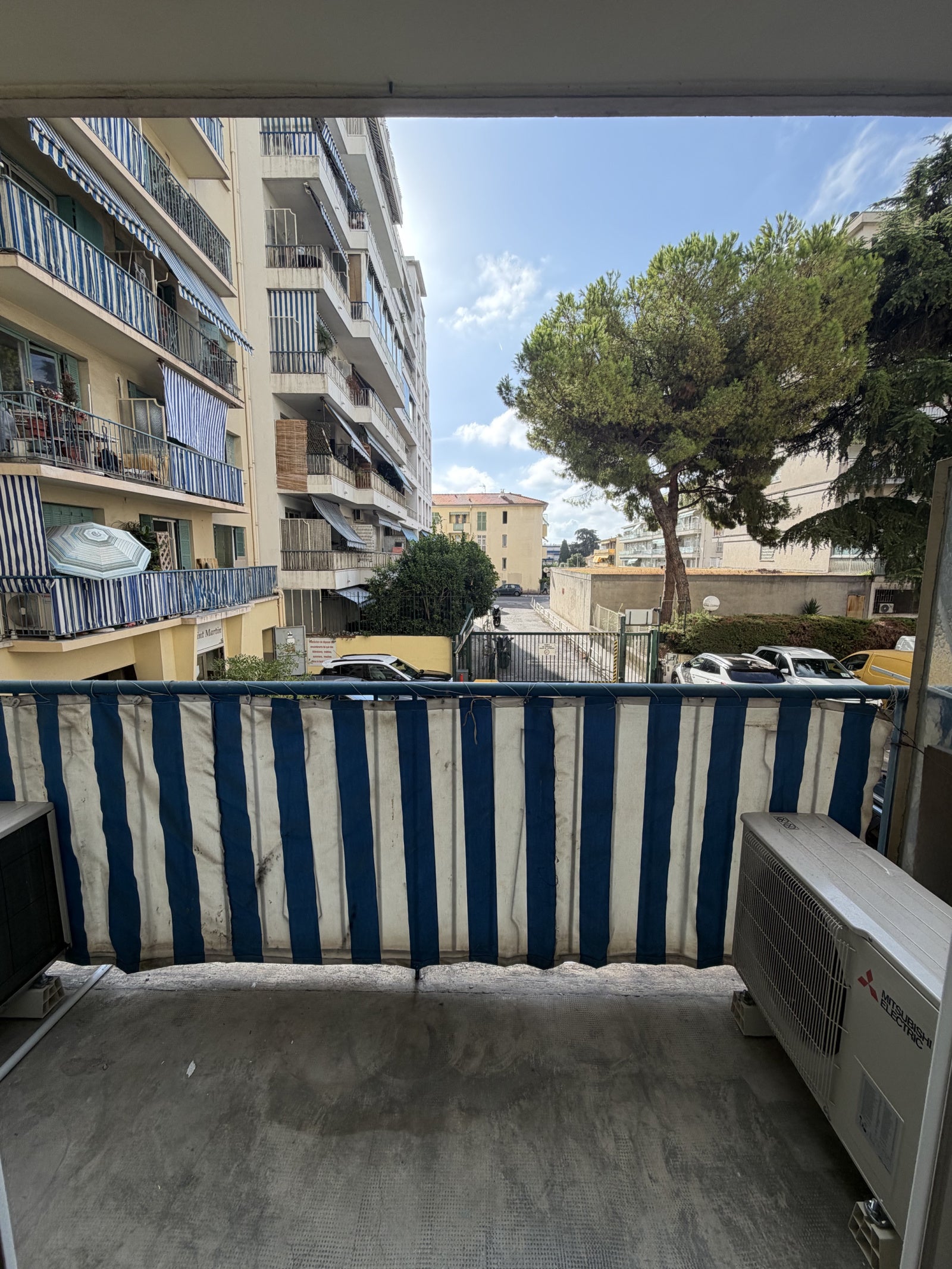 Room Avenue Saint-Augustin in Nice