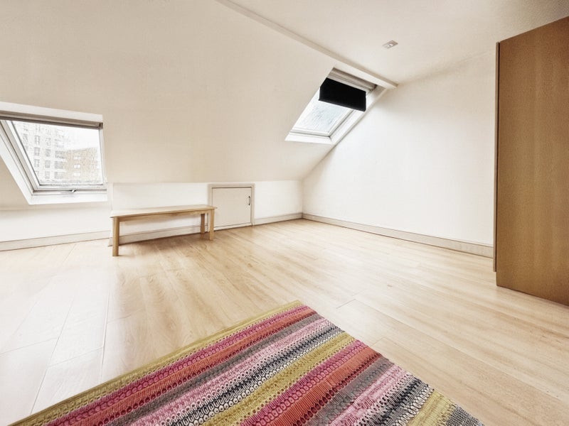 Room Brixton Station Road in Greater London