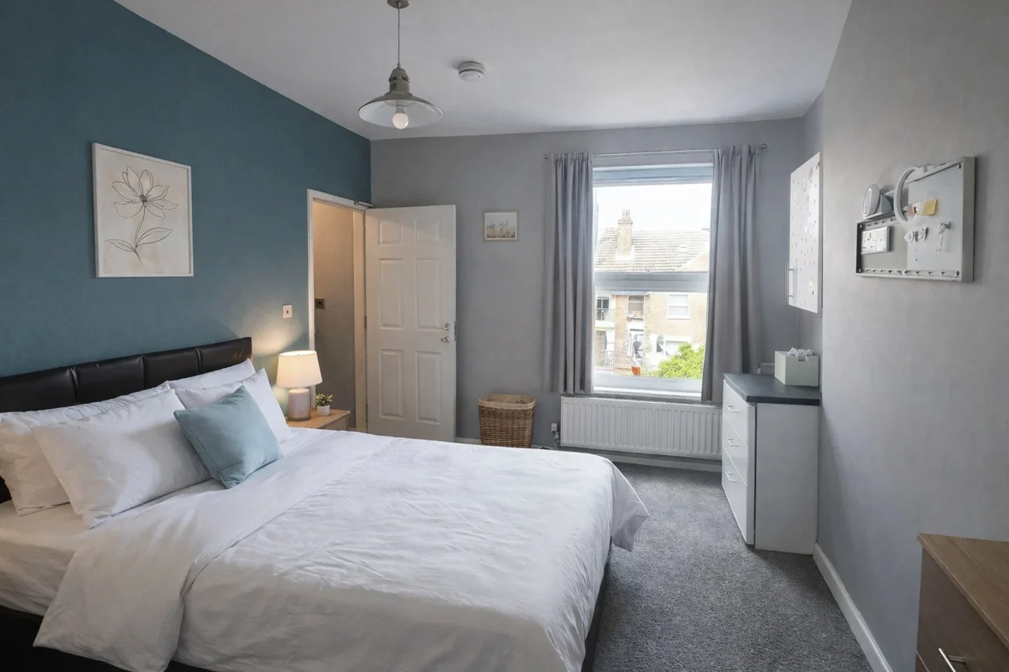 Room Royal Avenue in Doncaster