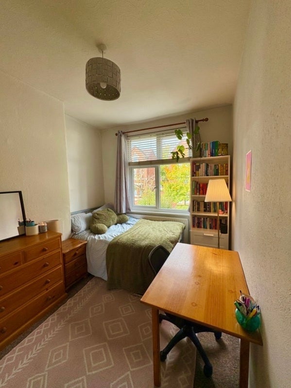 Room Burton Road in Manchester