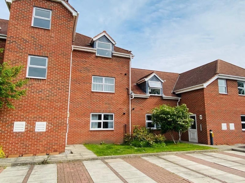 Flat Eton Place in Rushcliffe