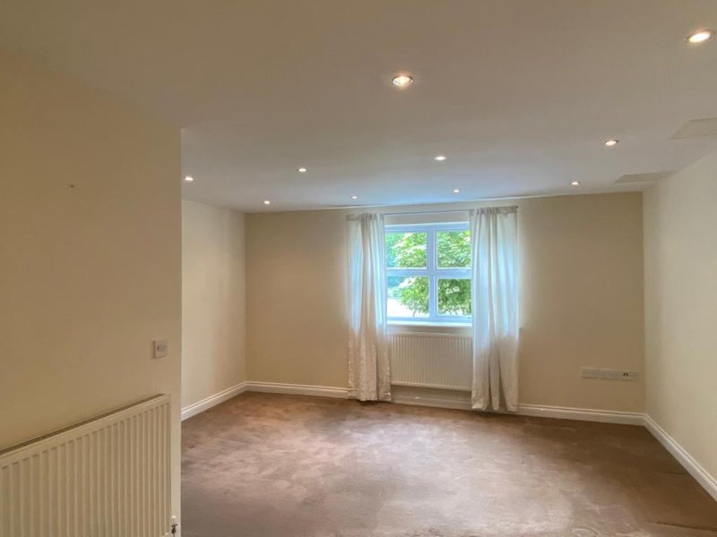 Flat Eton Place in Rushcliffe