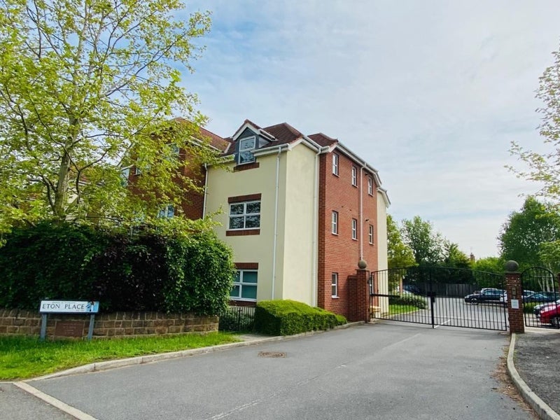 Flat Eton Place in Rushcliffe