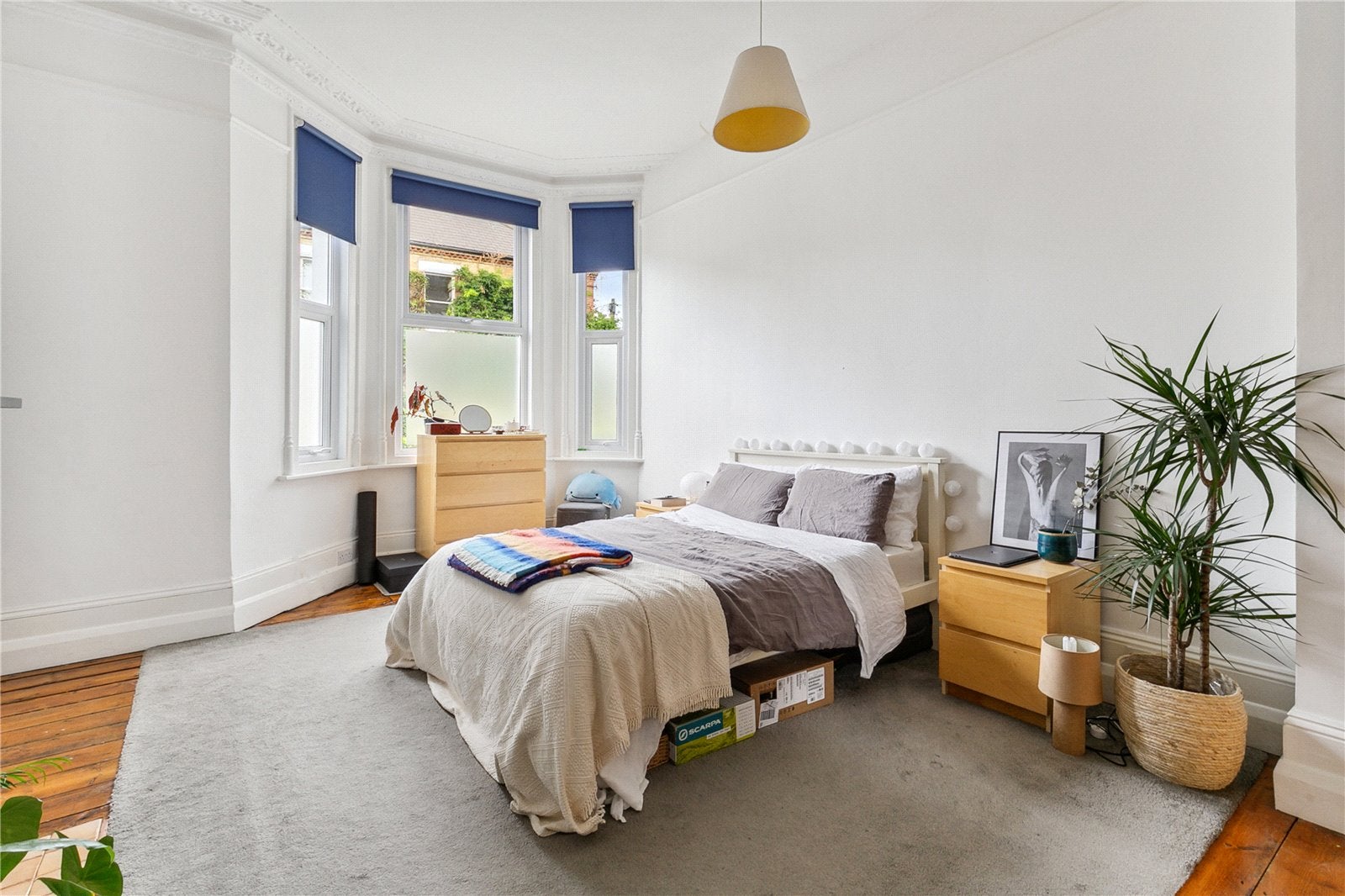 Flat Haycroft Road in Greater London