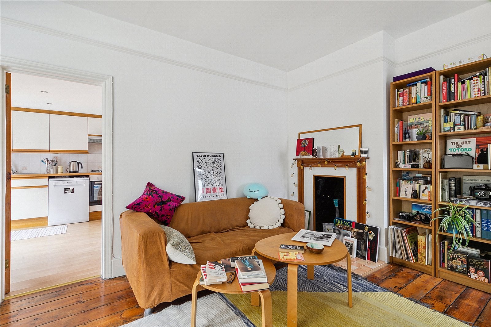 Flat Haycroft Road in Greater London