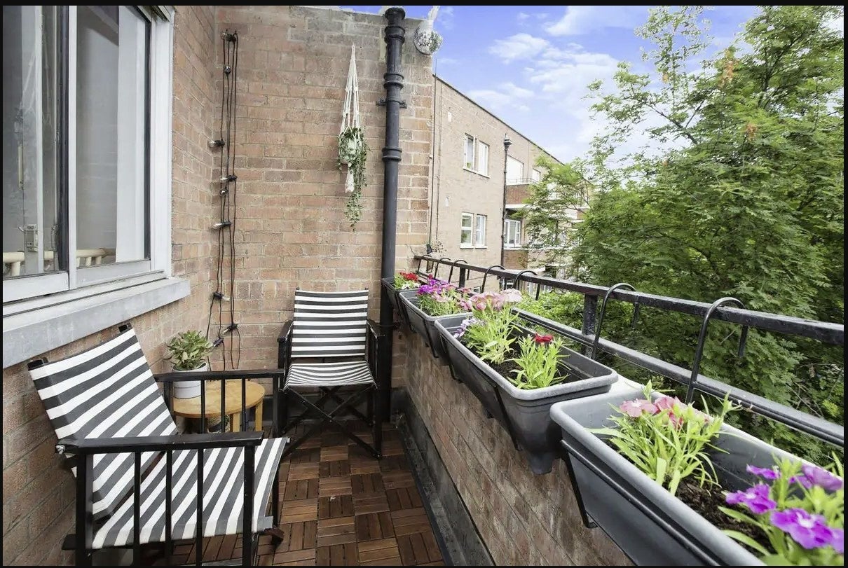 Flat Burnham Street in Greater London