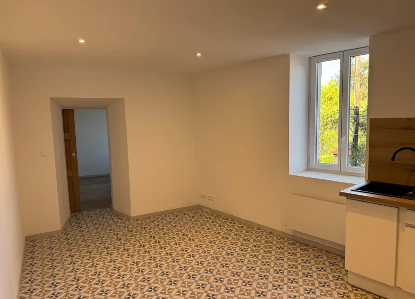 Appartement Route des Thomazes à Courry