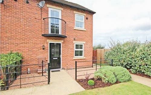 Flat Covert Lane in Harborough
