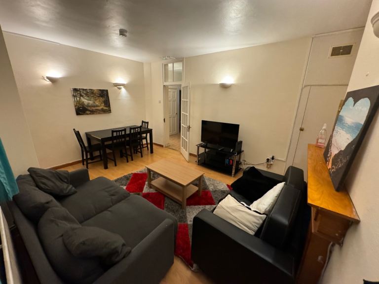 Flat Tyers Terrace in Greater London