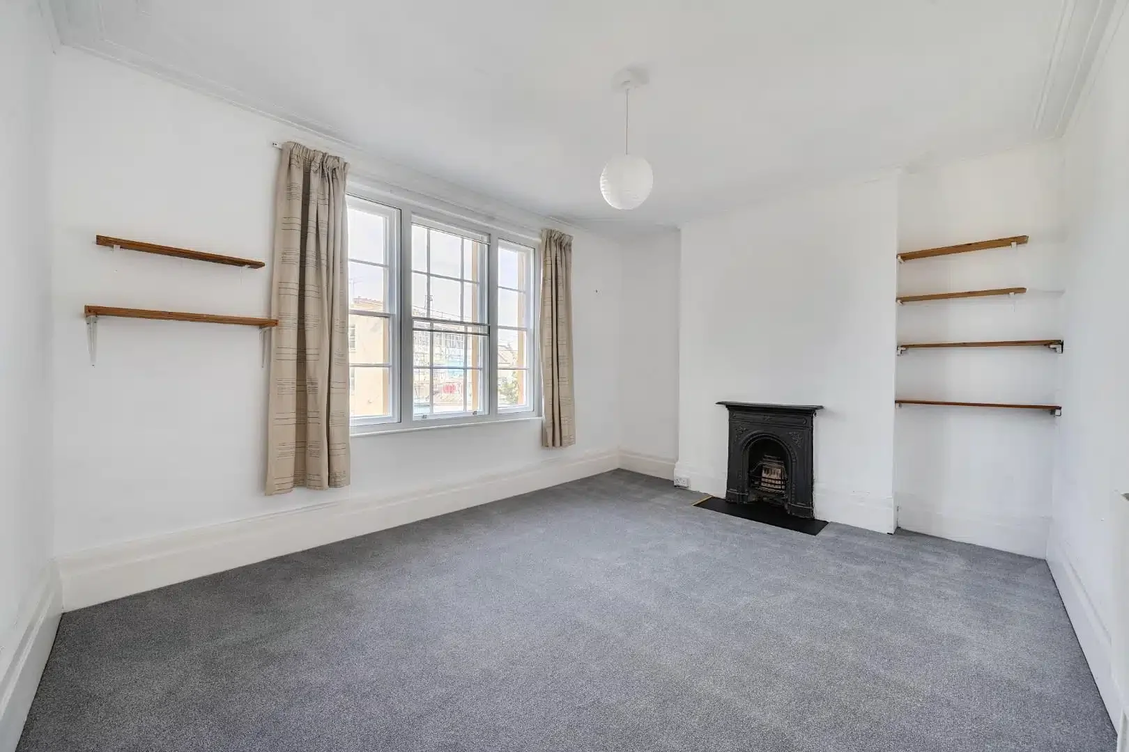 Flat Ninetree Hill in Bristol