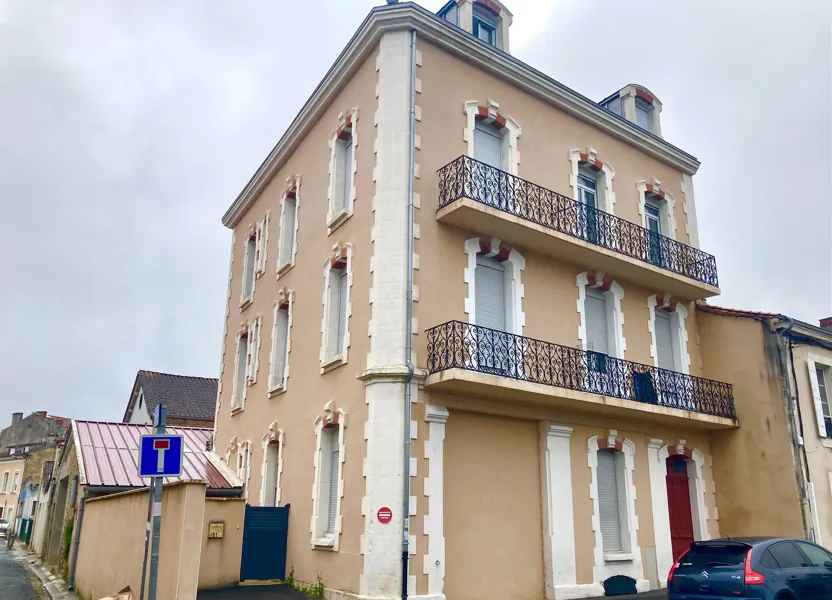 Room Rue des Frères Peyronnet in Périgueux