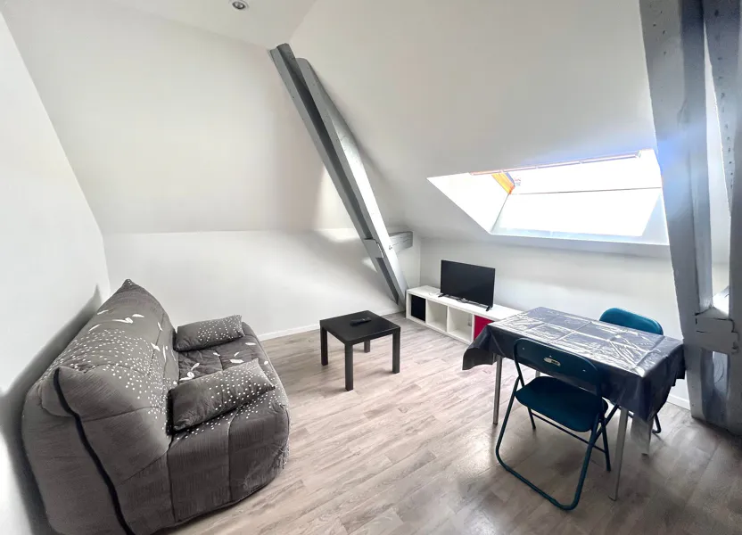 Room Rue des Frères Peyronnet in Périgueux