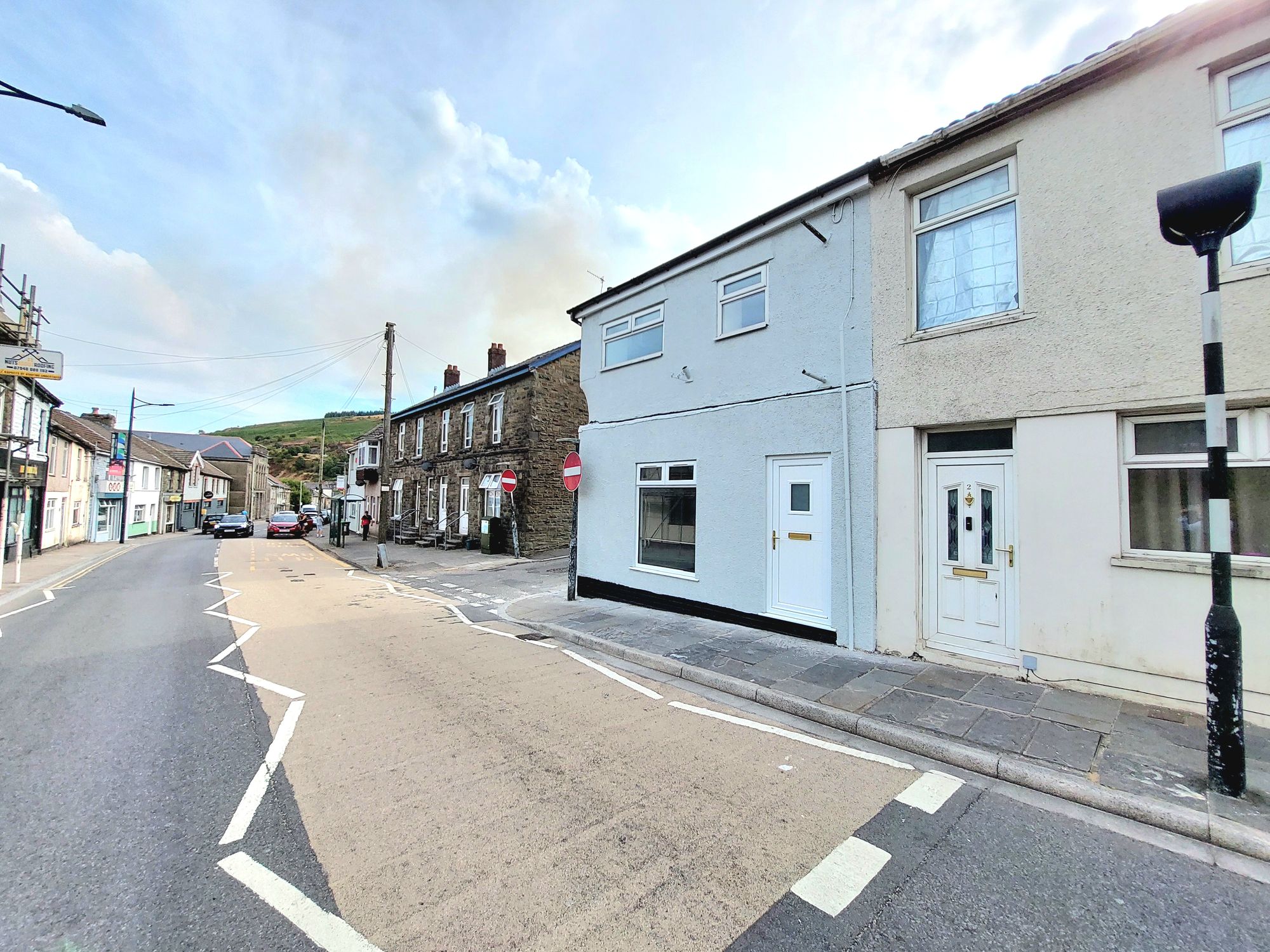 Flat High Street in Ferndale