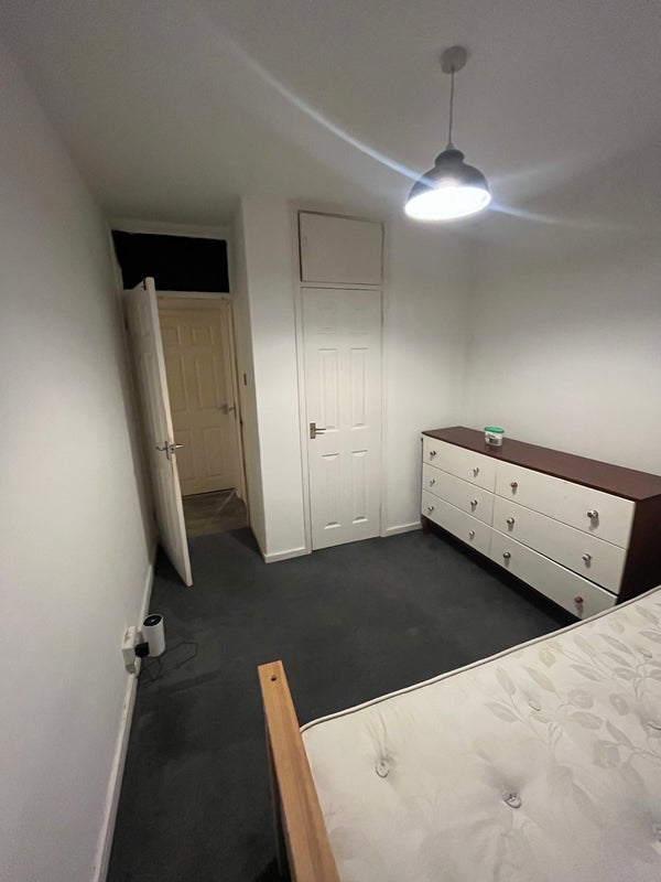 Room Sportsman Place in Greater London