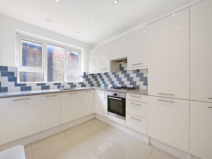 Flat Kingsland Road in Greater London