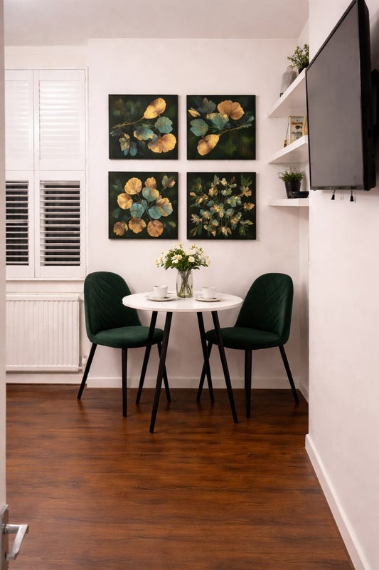 Room Fair Street in Greater London