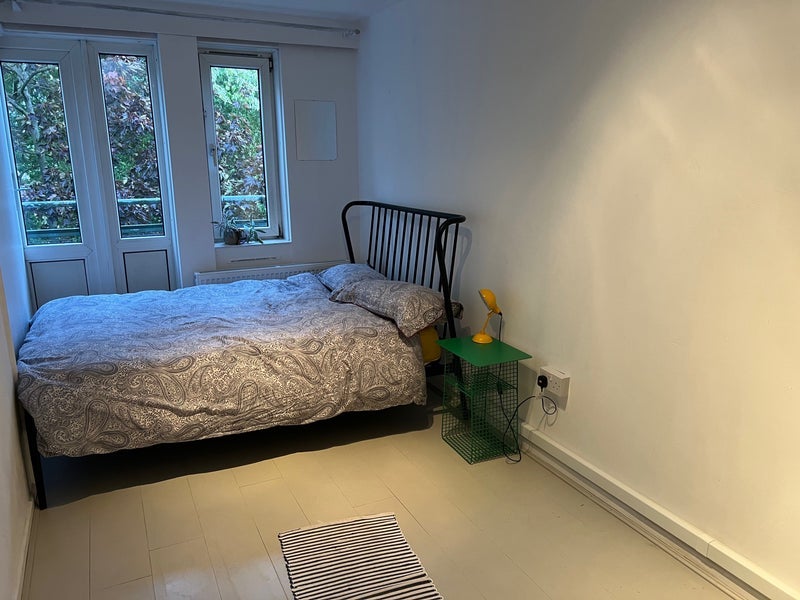 Room Grafton Road in Greater London