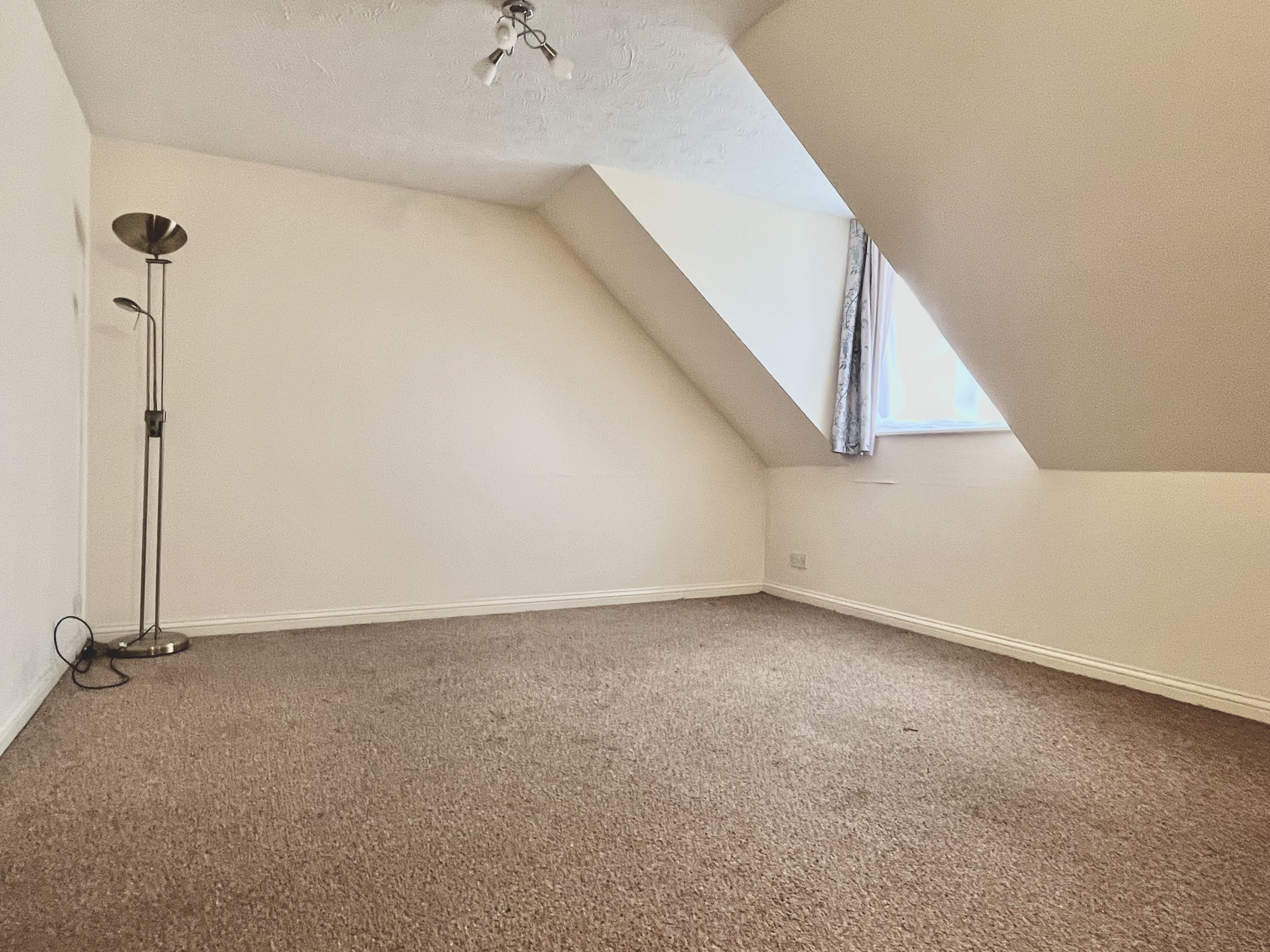 Flat Beauchamp Lane in Oxford