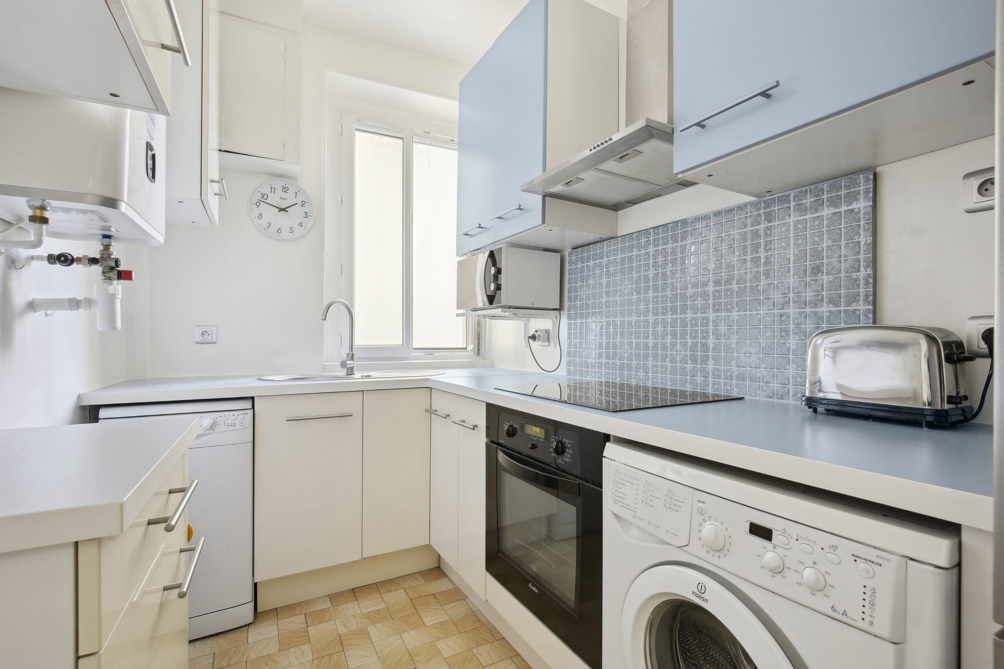 Flat Rue Anatole France in Levallois-Perret
