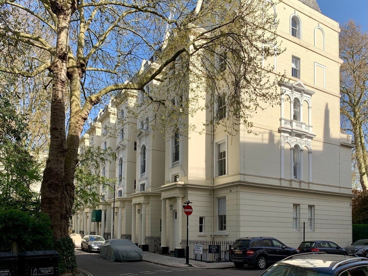 Flat Kensington Gardens Square in City of Westminster