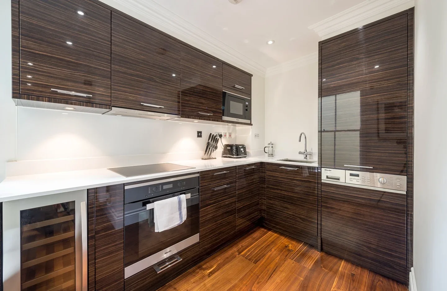 Flat Kensington Gardens Square in City of Westminster