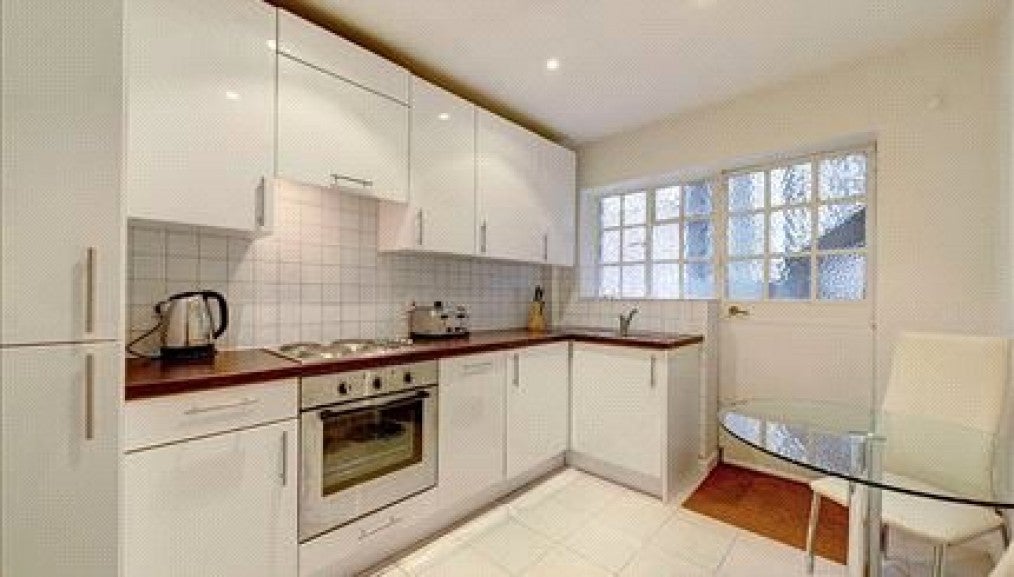 Flat Fulham Road in Greater London