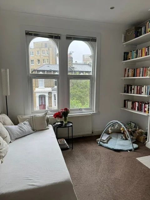 Flat Penpoll Road in Greater London