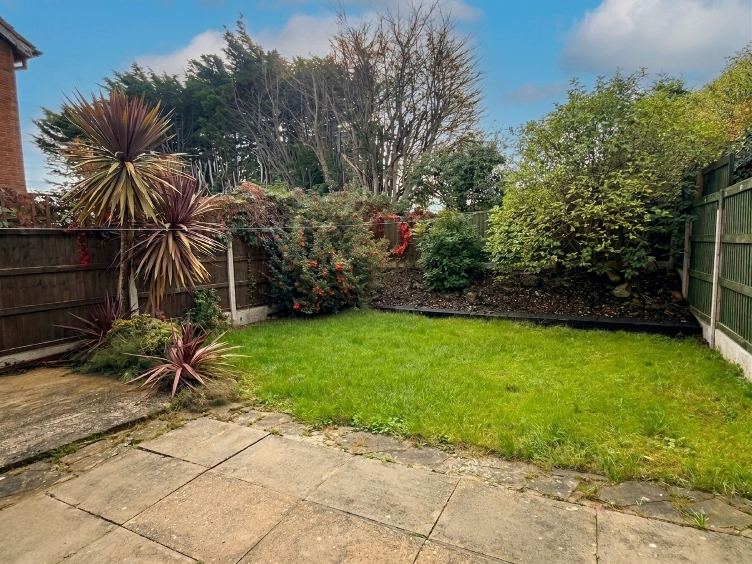 House Llys Aderyn Du in St Asaph