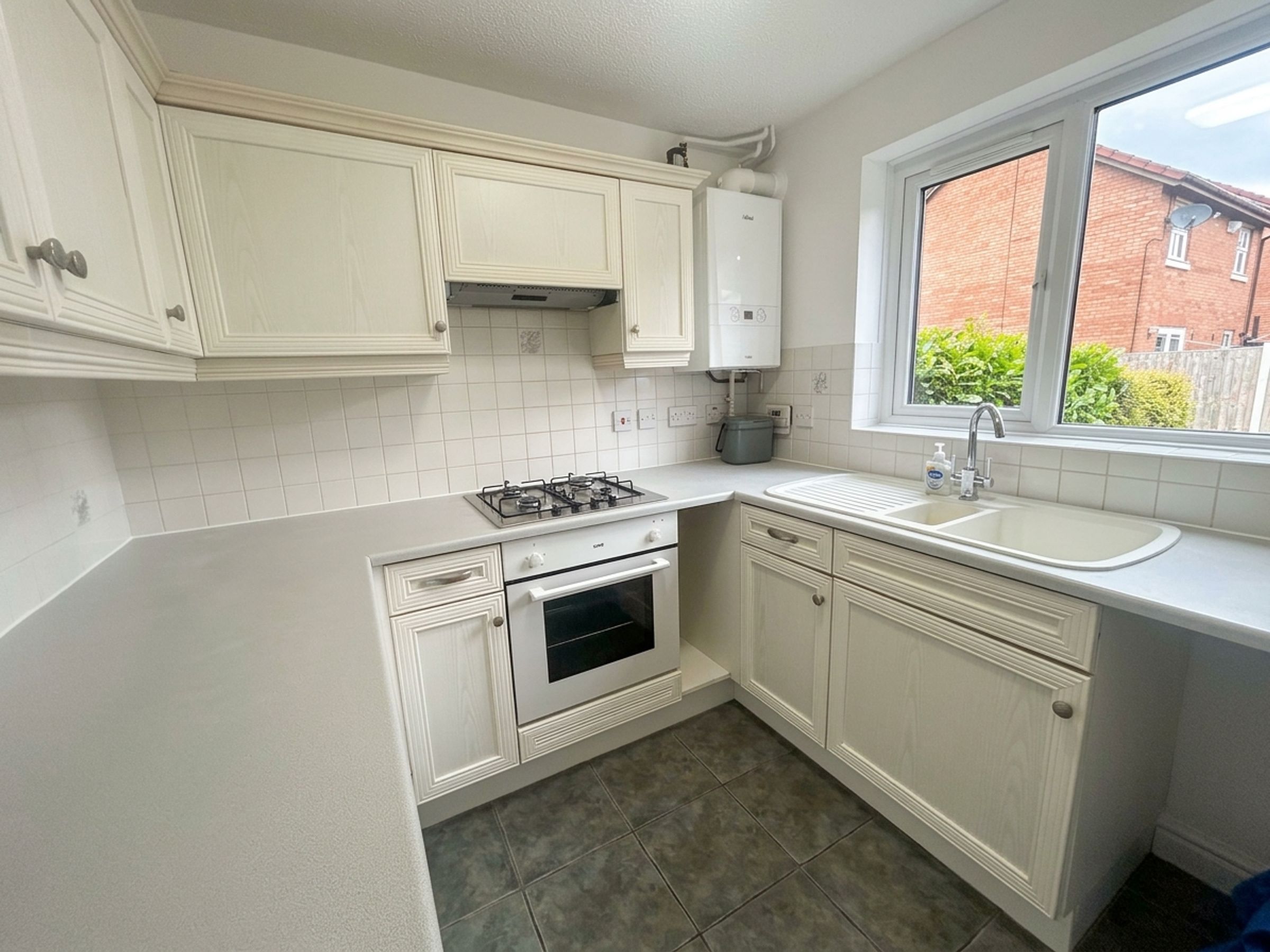 House Llys Aderyn Du in St Asaph