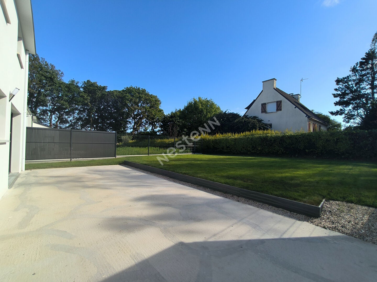 House Rue des Noisetiers in Monterblanc