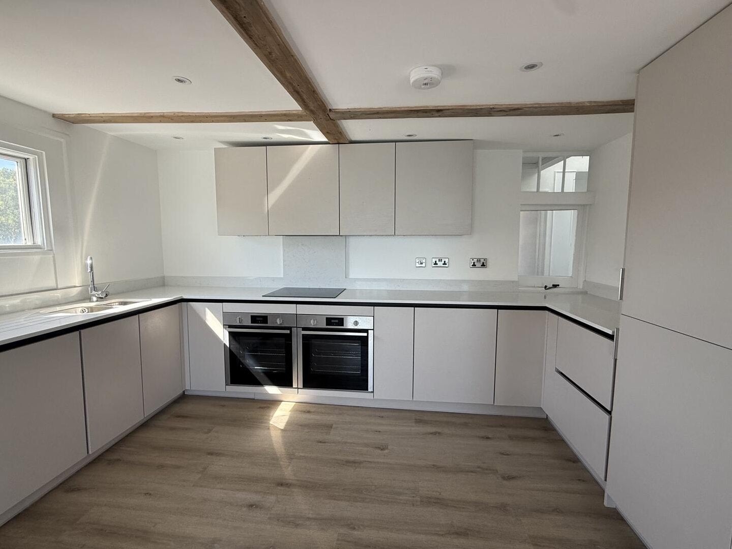 Flat Sandgate Esplanade in Folkestone and Hythe District