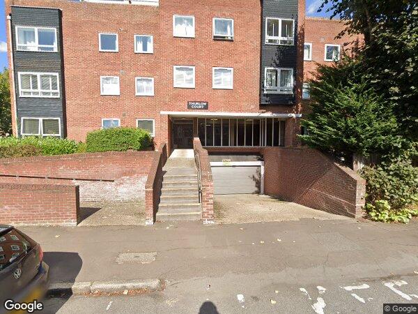 Flat Wellesley Road in Greater London