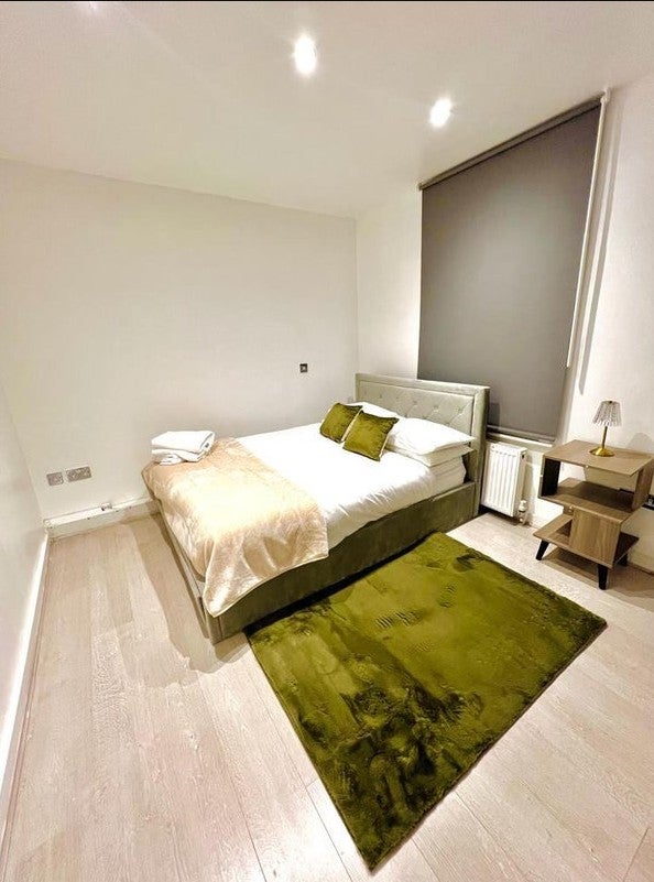 Flat Hayes Mews in London